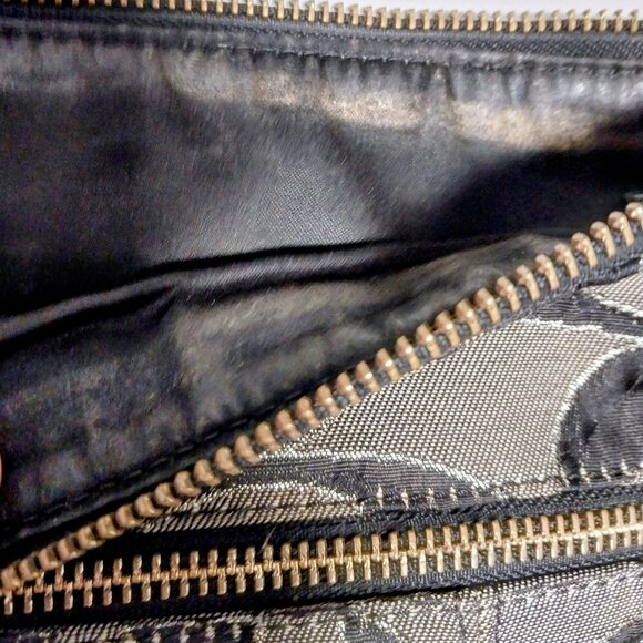 Coach Poppy Signature First Generation Purse Black and Gold - Picture 6 of 13